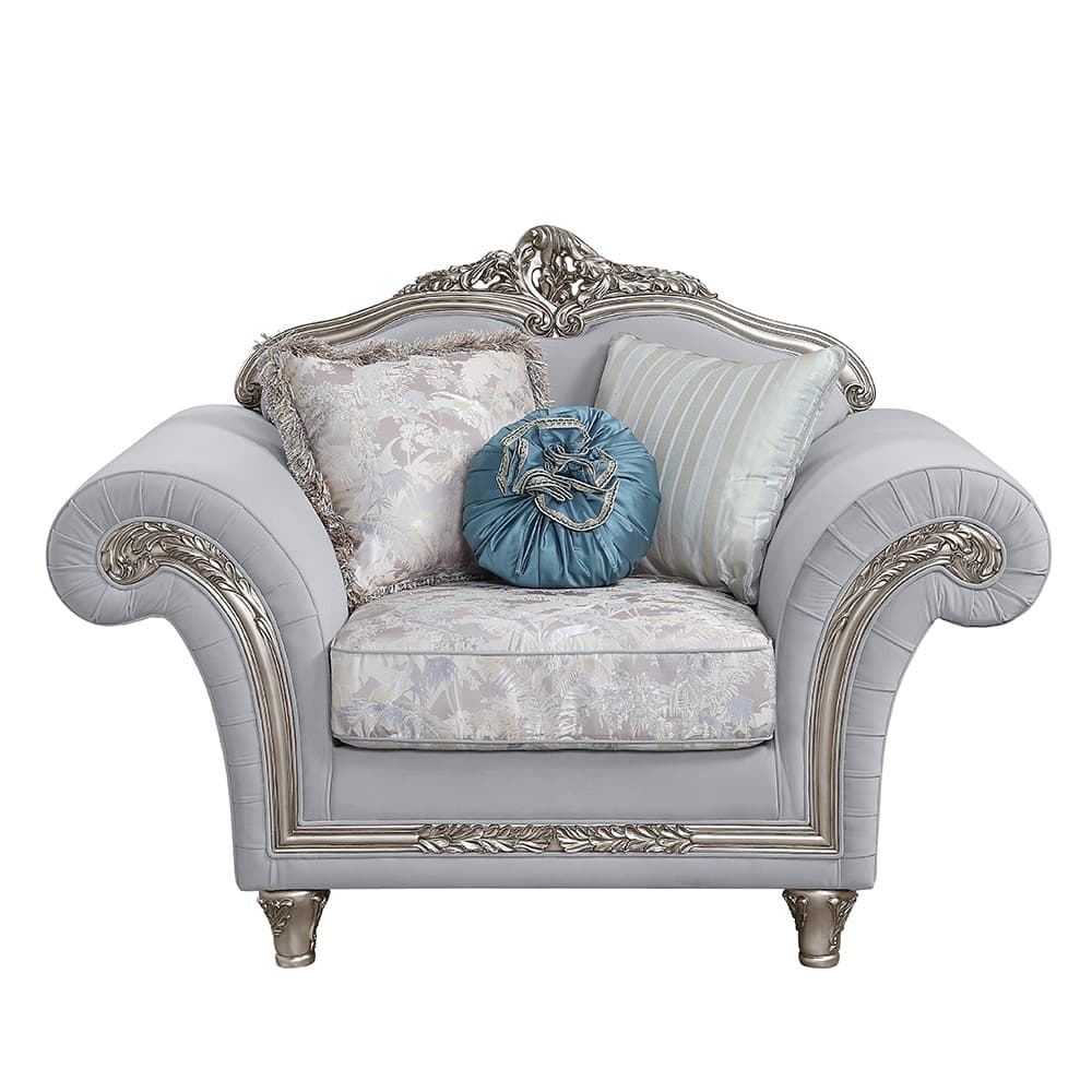 Chair W/3 Pillows 3