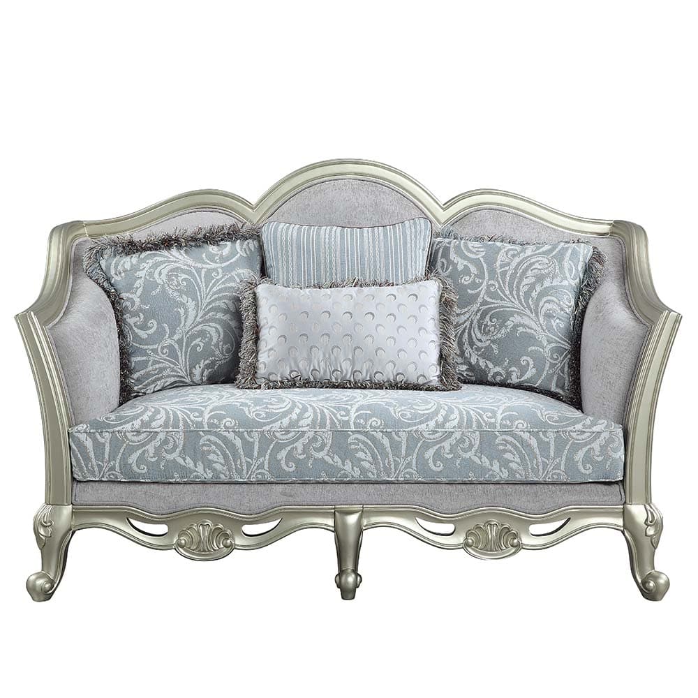 Loveseat W/4 Pillows 2