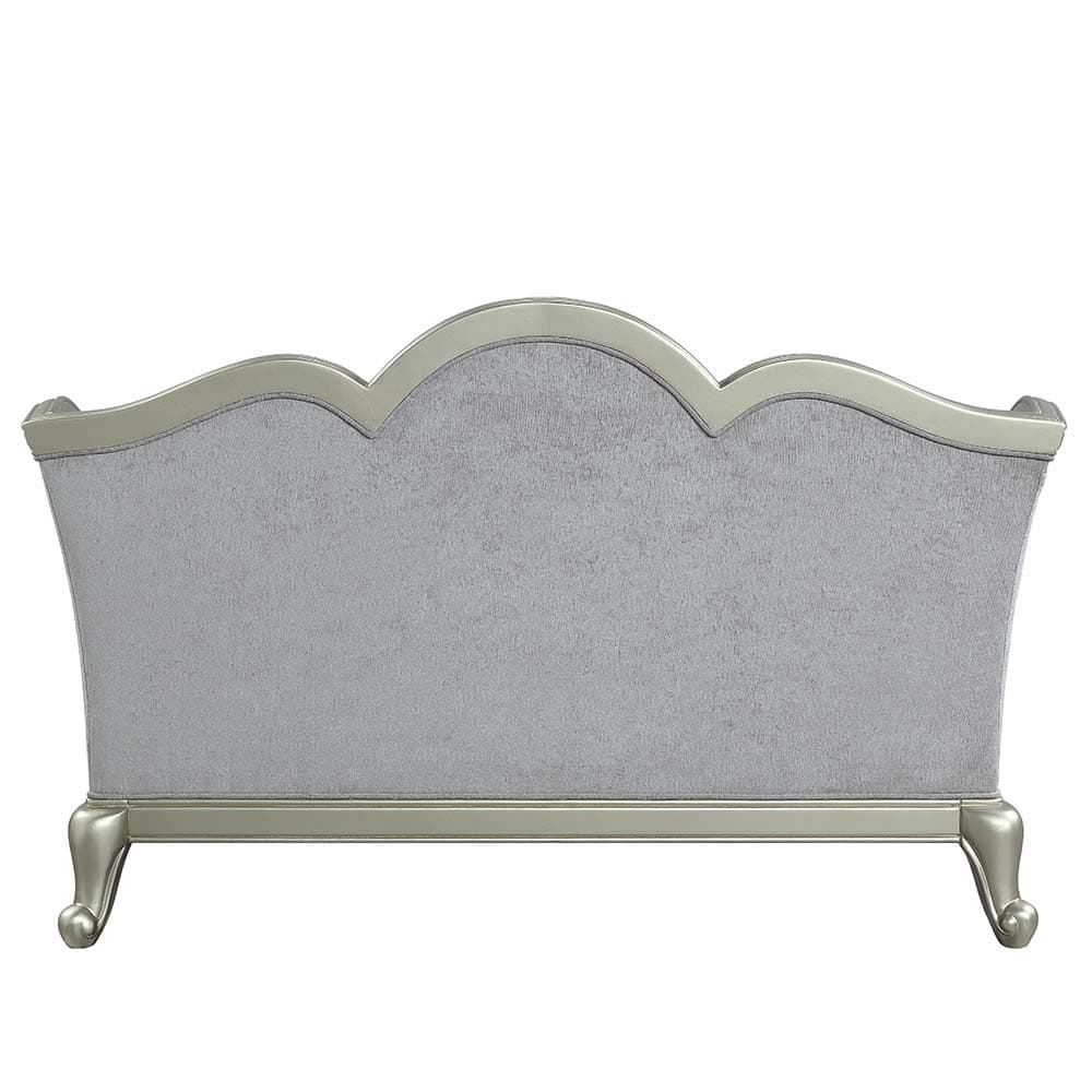 Loveseat W/4 Pillows 4