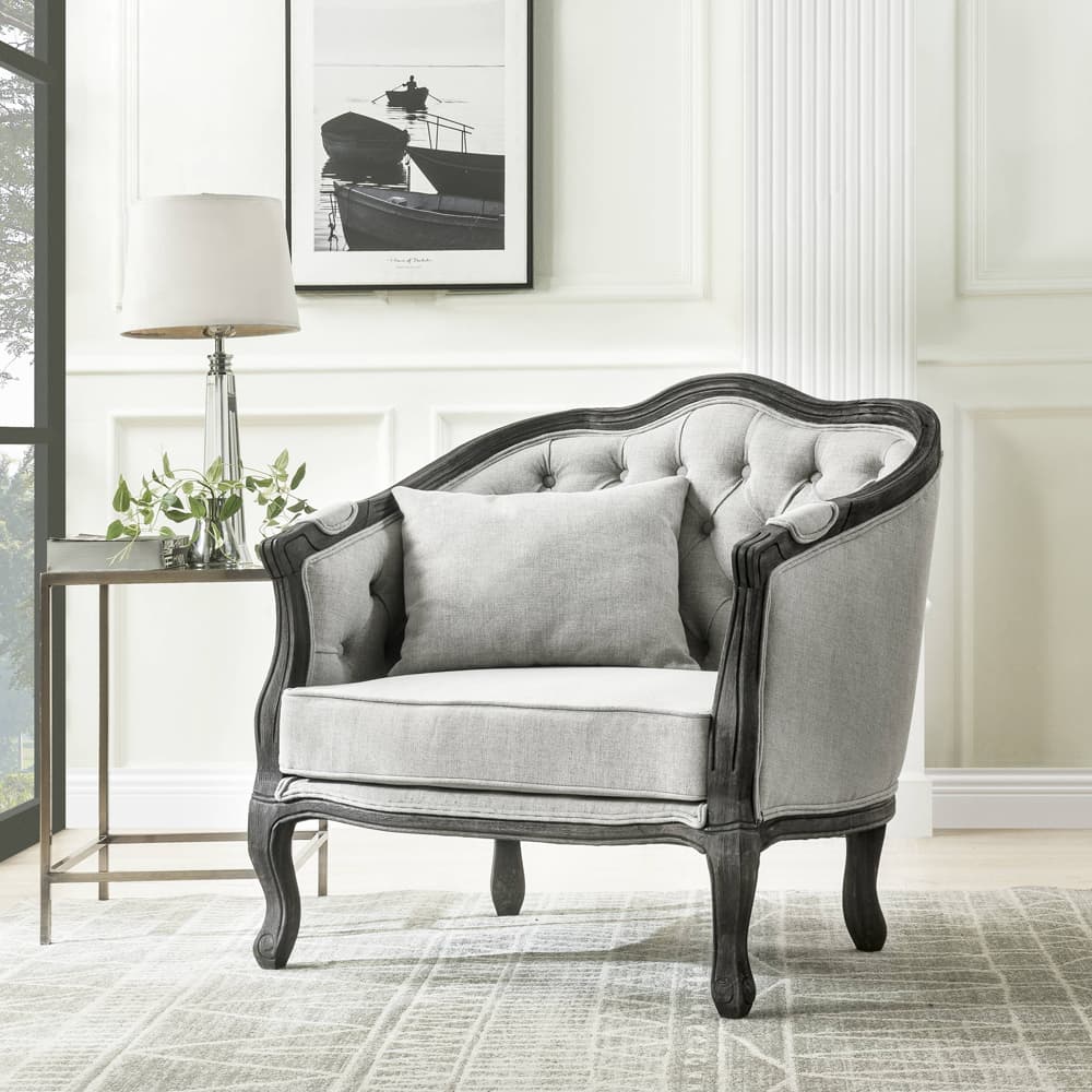 Chair W/Pillow