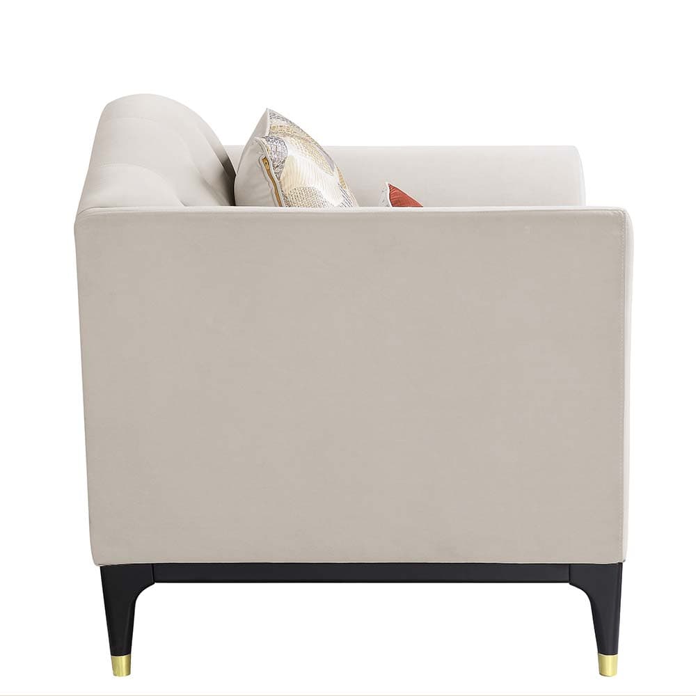 Chair W/2 Pillows 7