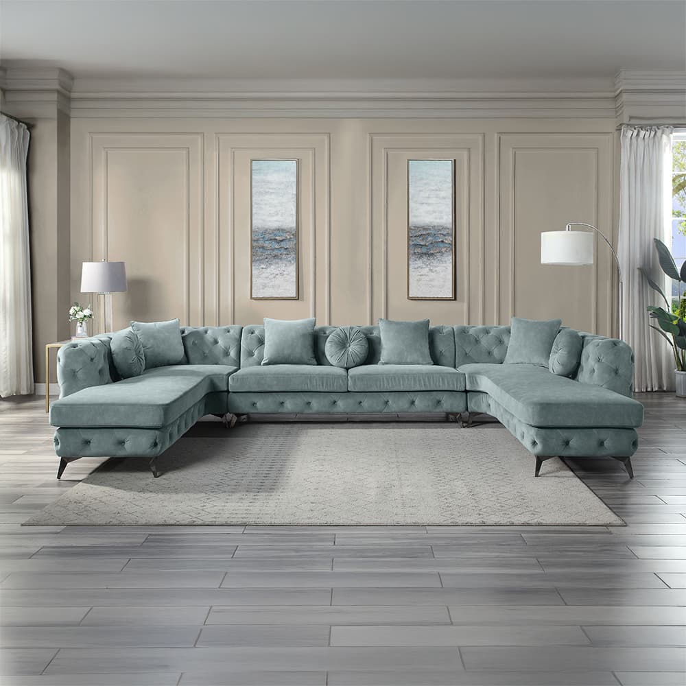 Sectional Sofa W/7 Pillows