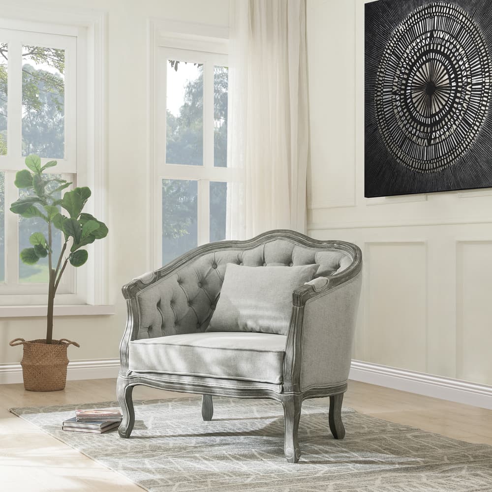 Chair W/Pillow
