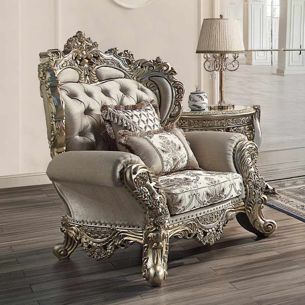 Chair W/2 Pillows