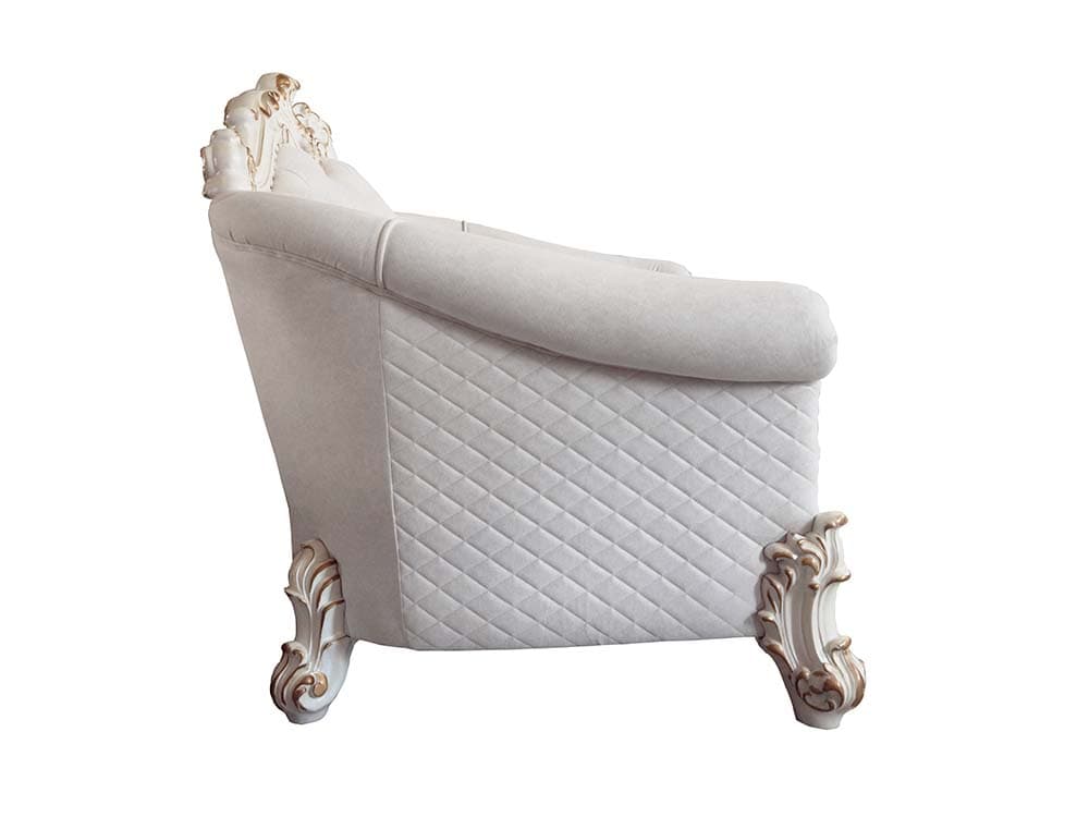 Loveseat W/4 Pillows 3