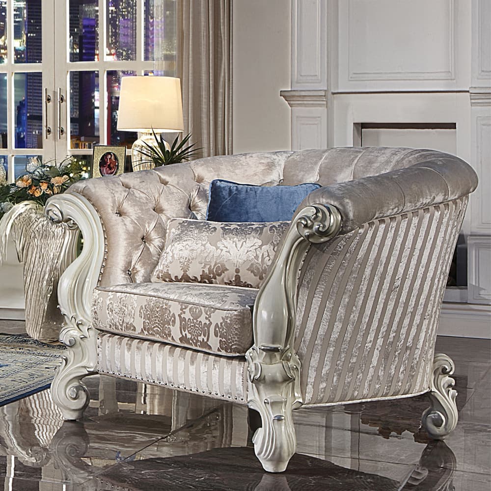 Chair W/2 Pillows