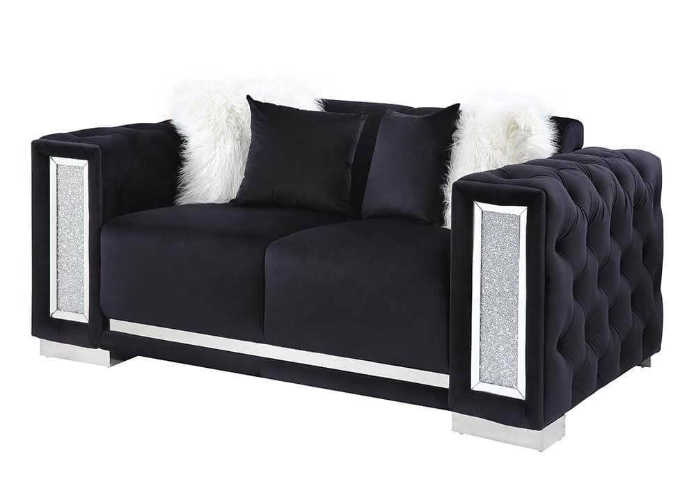 Loveseat W/4 Pillows