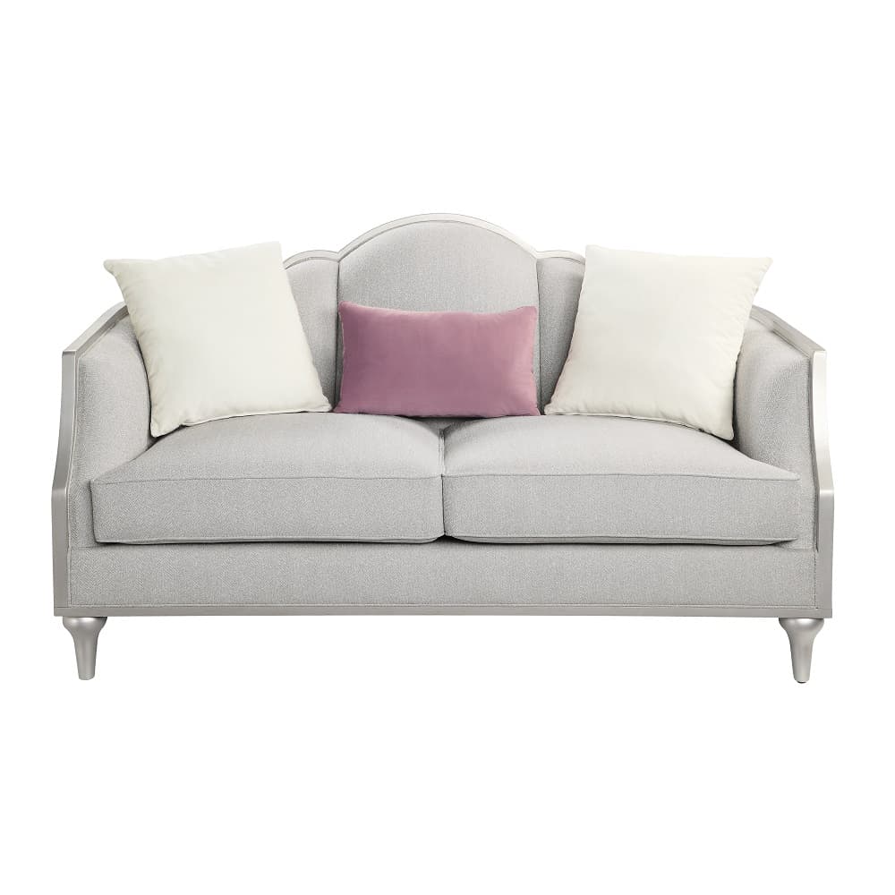 Loveseat W/3 Pillows 2