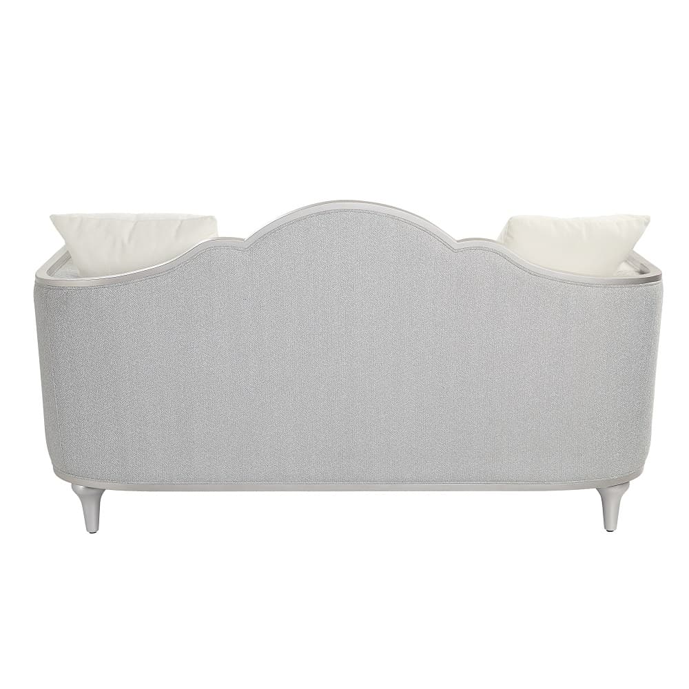 Loveseat W/3 Pillows 3