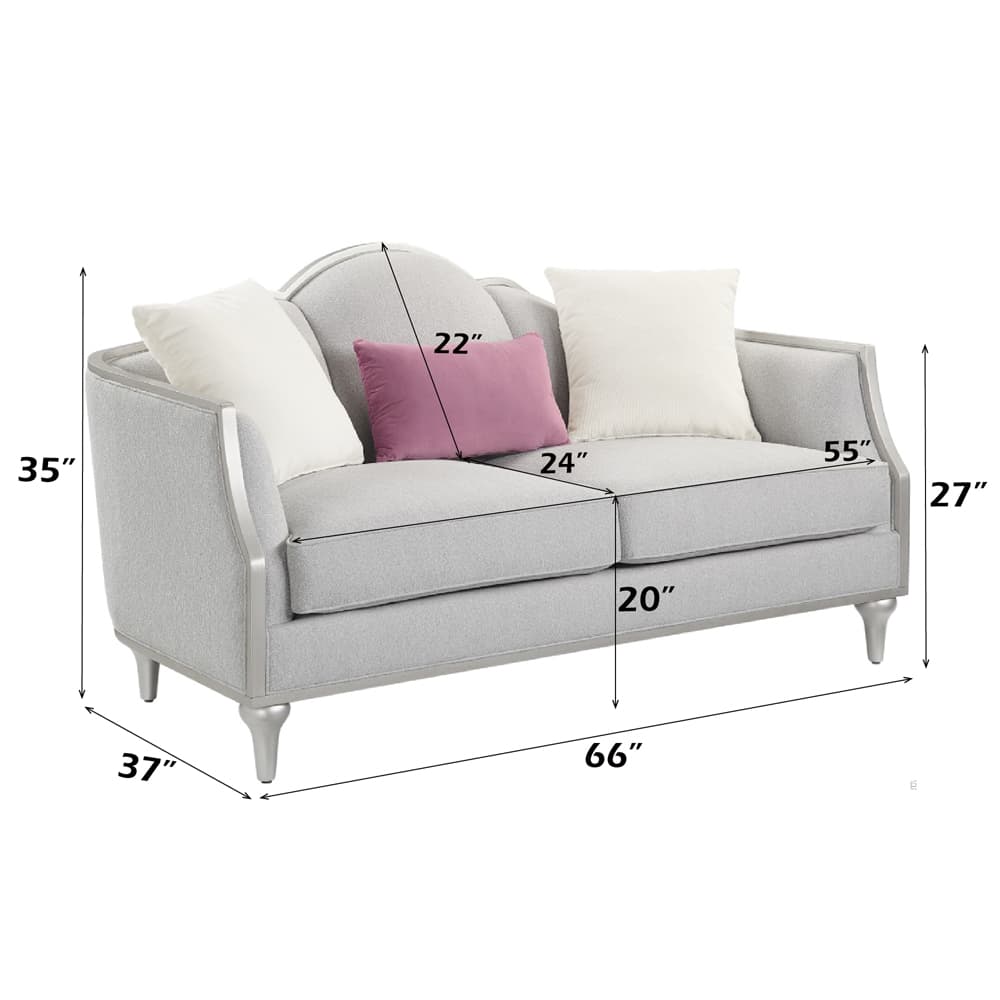 Loveseat W/3 Pillows 7