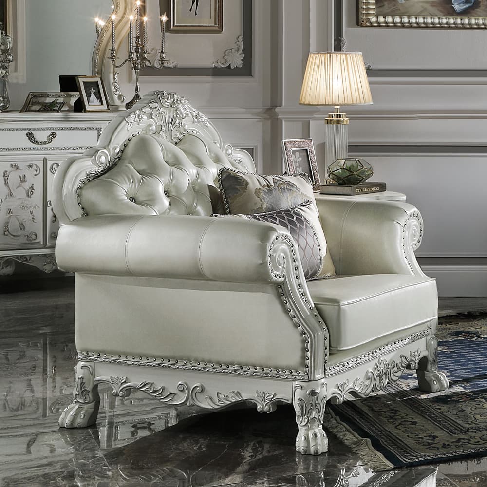 Chair W/2 Pillows