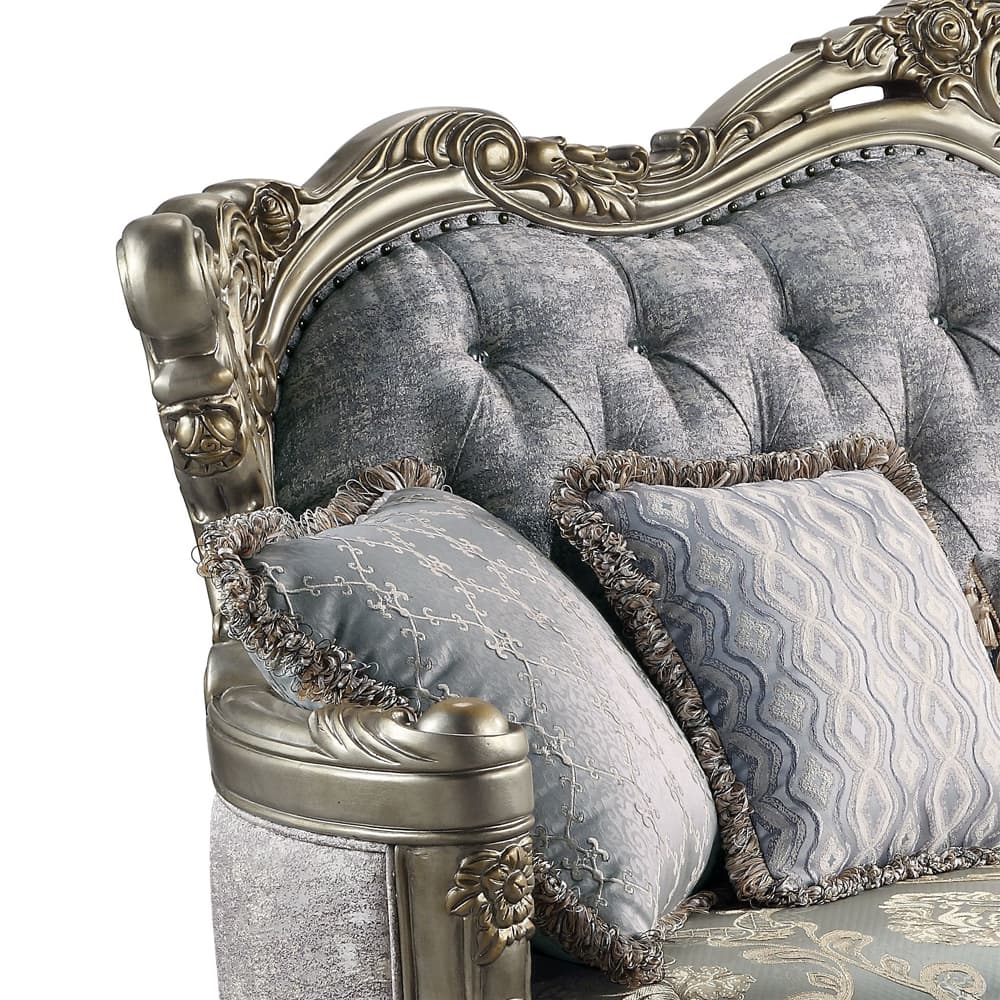 Sofa W/5 Pillows 5