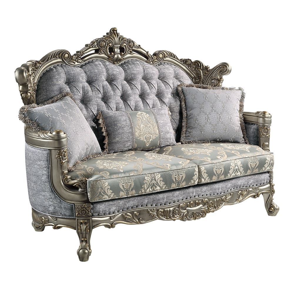 Loveseat W/3 Pillows 2