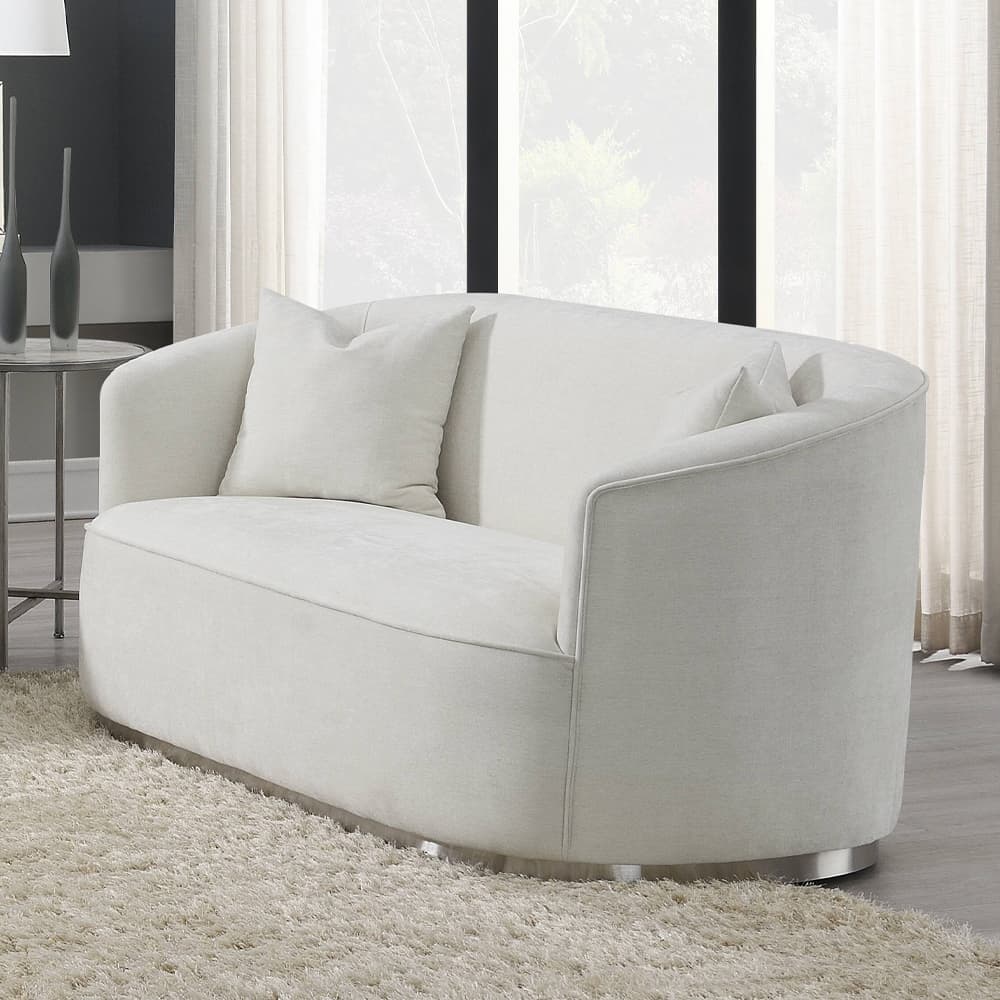 Loveseat W/2 Pillows
