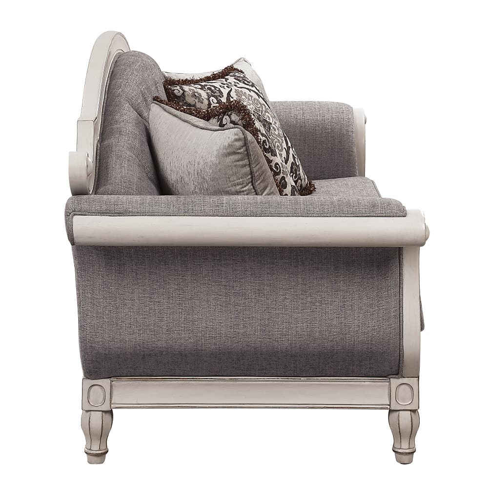 Sofa W/4 Pillows 6