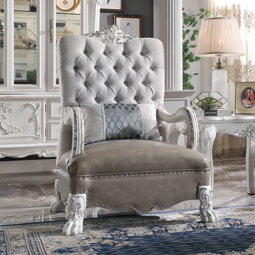 Chair W/Pillow