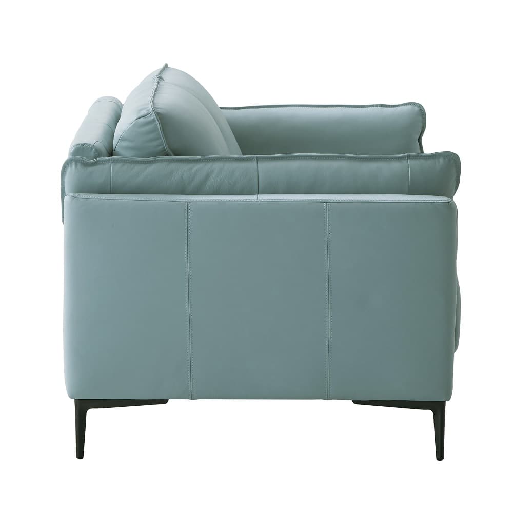 Loveseat 3