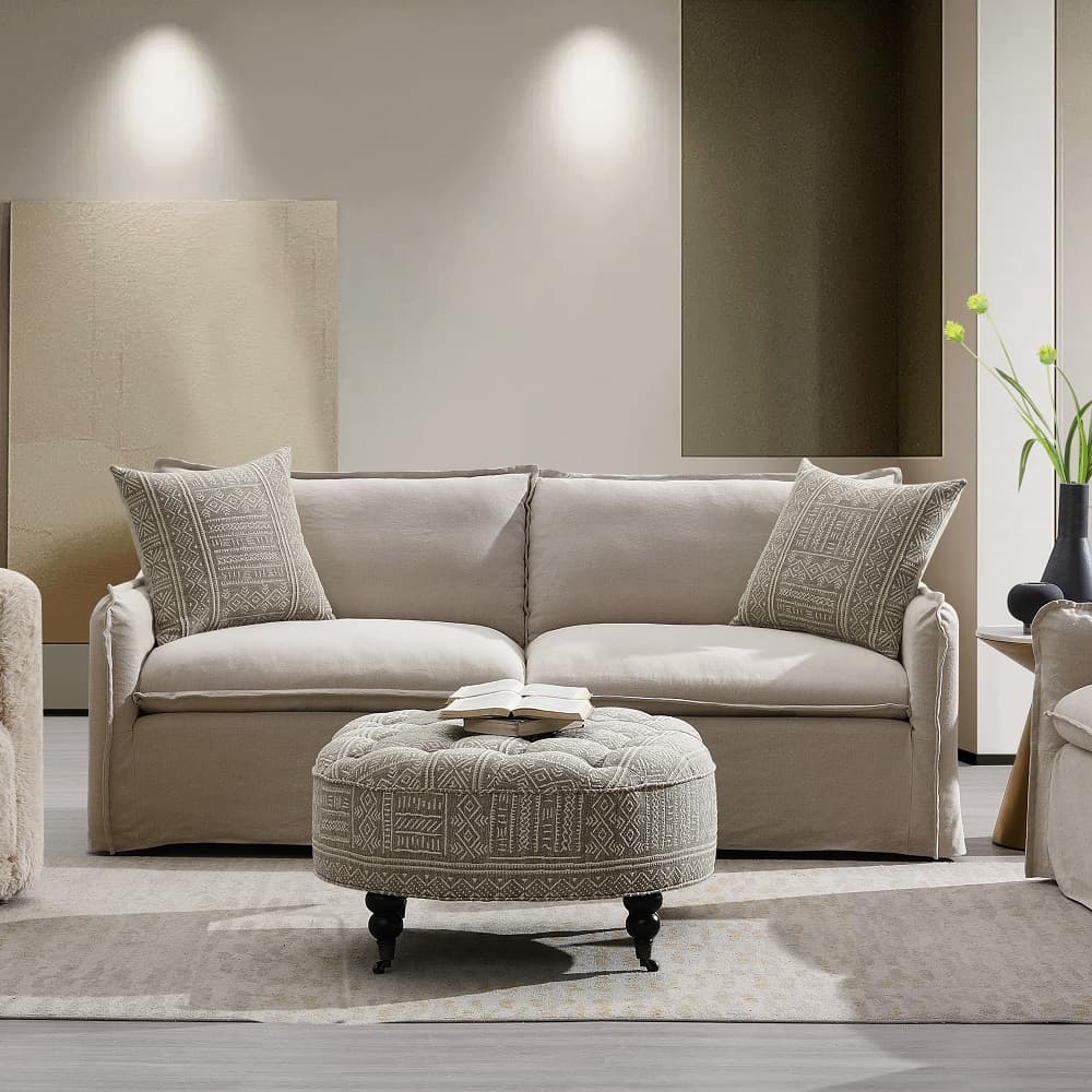 Sofa W/2 Pillows