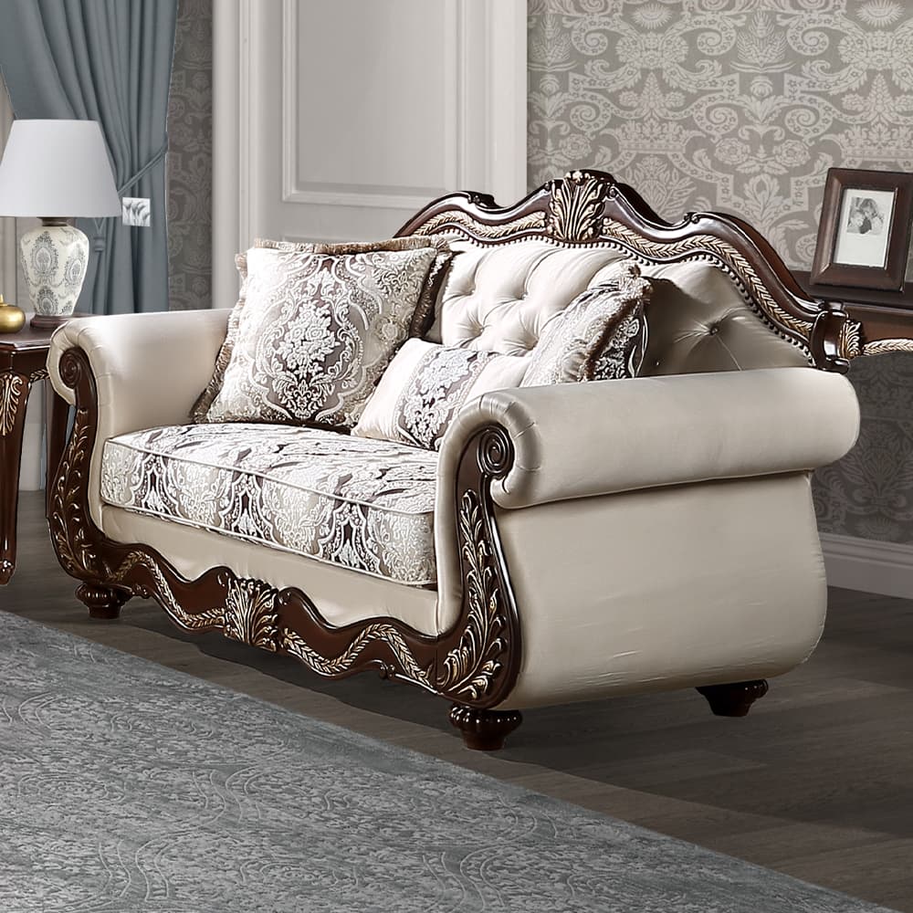 Loveseat W/3 Pillows