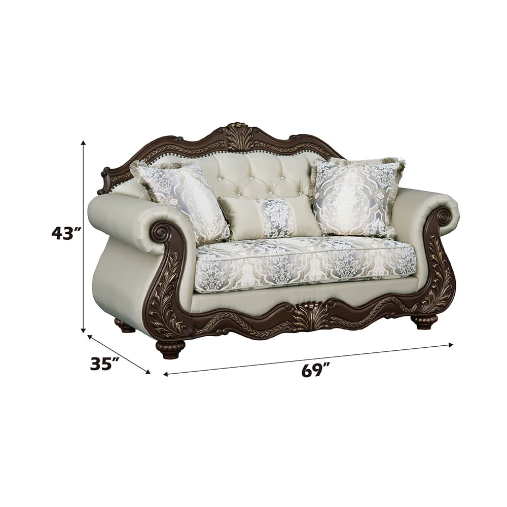 Loveseat W/3 Pillows 7