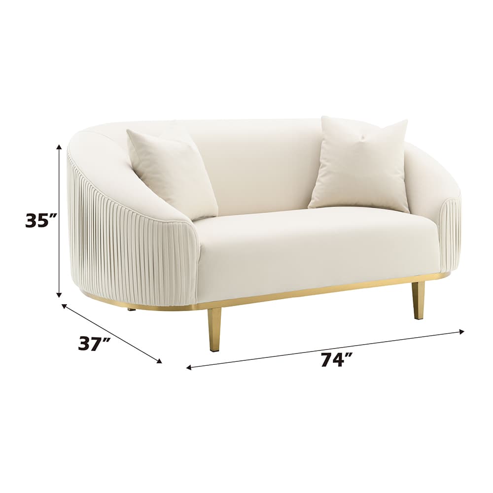 Loveseat W/2 Pillows 7