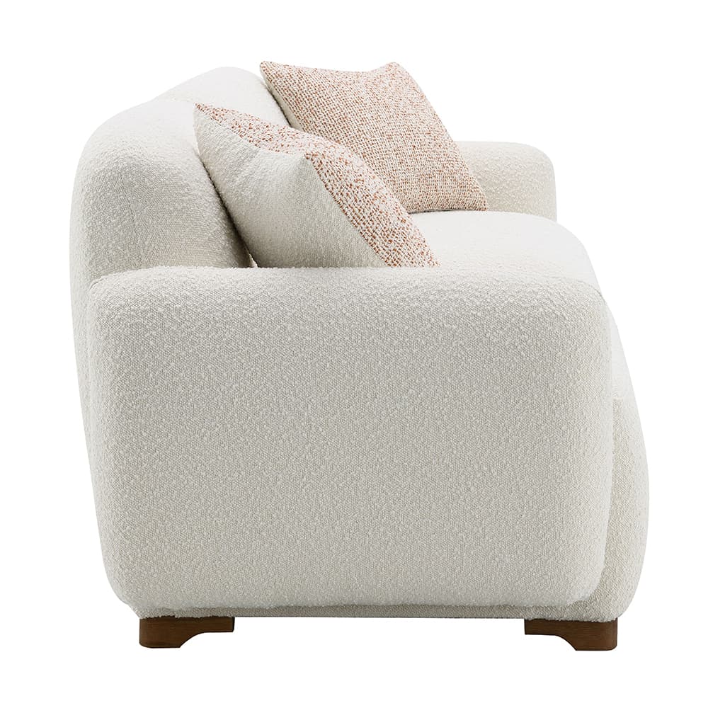 Sofa W/2 Pillows 4