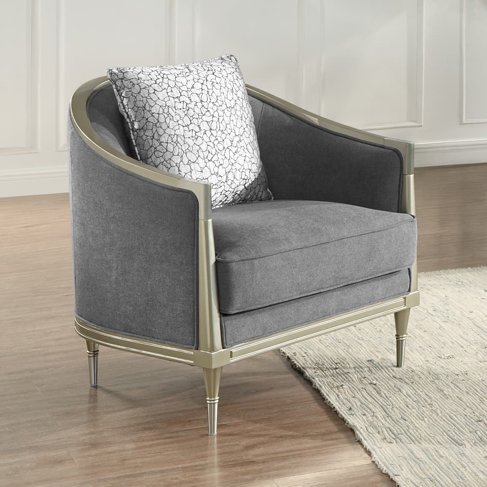 Chair W/Pillow