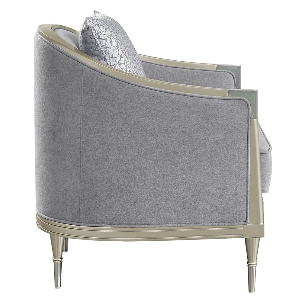 Chair W/Pillow 4