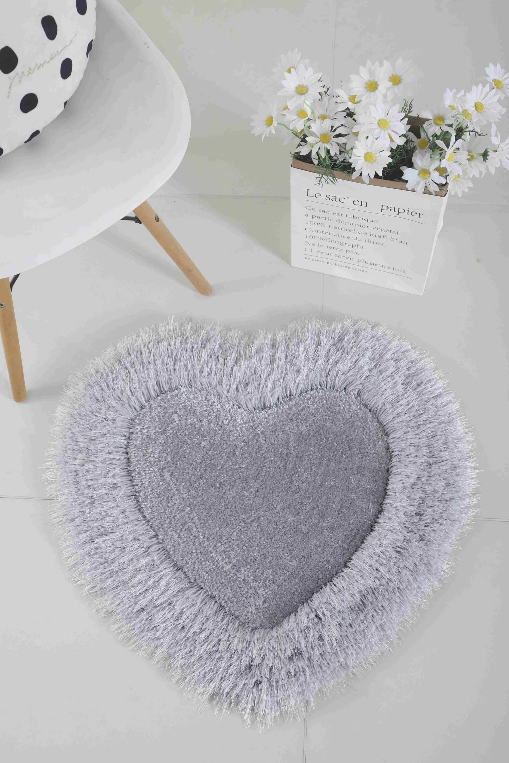 FAUX FUR Rug HEART 4